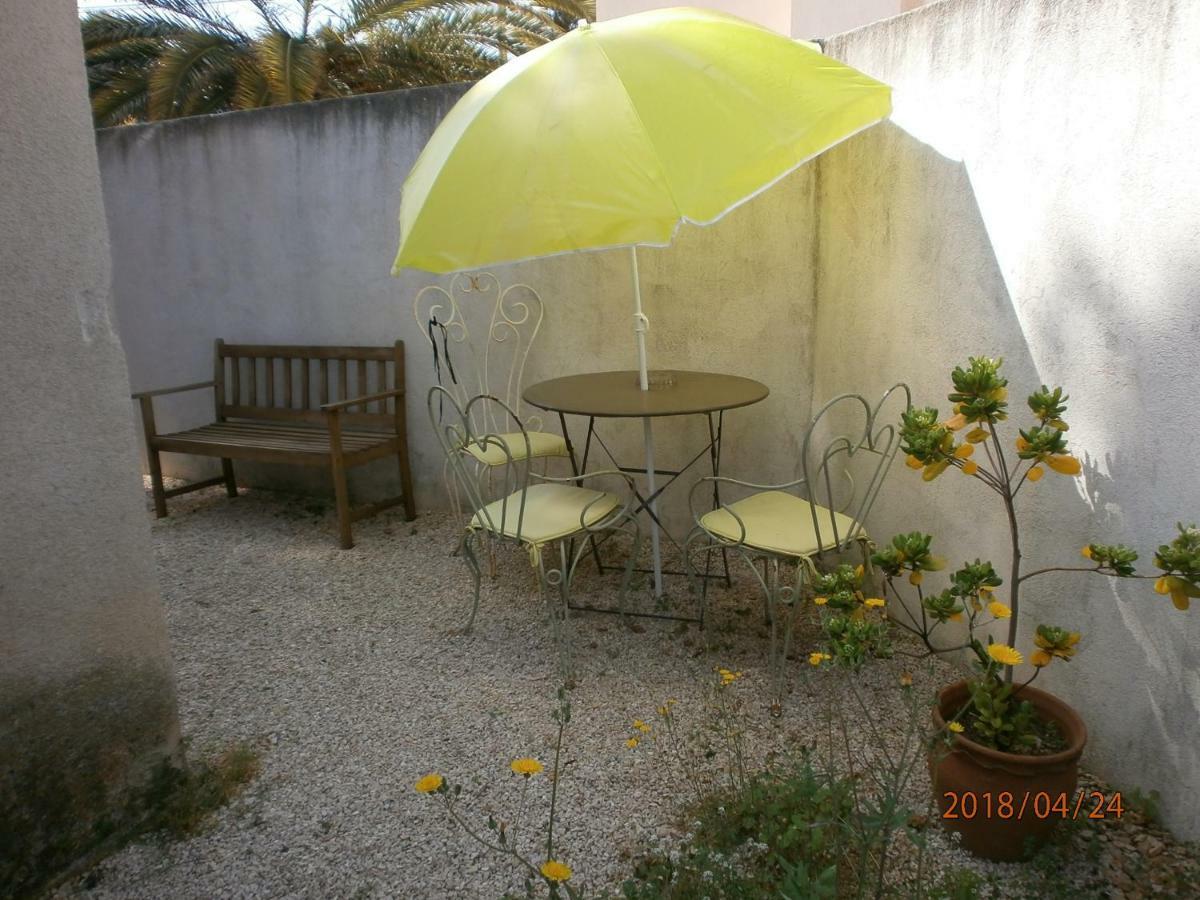 Studio équipé avec jardin+parking à la plage... La Ciotat Exterior foto
